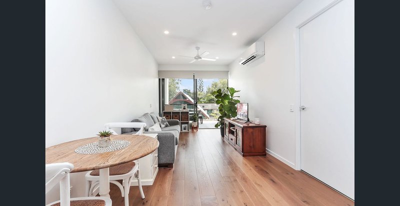 Photo - 6/66 Lambert Road, Indooroopilly QLD 4068 - Image 3