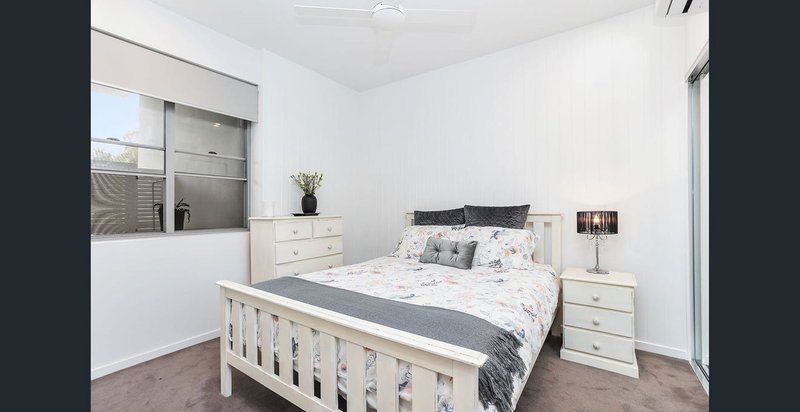 Photo - 6/66 Lambert Road, Indooroopilly QLD 4068 - Image 7