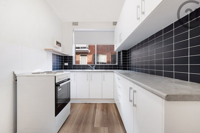 Photo - 6/68 Park Road, Hurstville NSW 2220 - Image 4