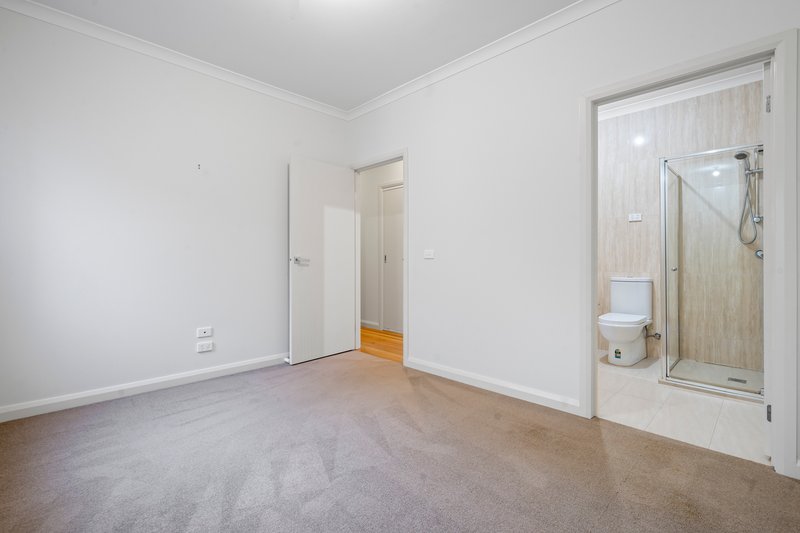 Photo - 6/68 Wheatsheaf Road, Glenroy VIC 3046 - Image 9