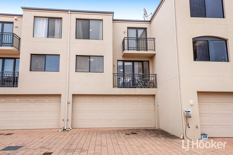 Photo - 6/69 Westview Parade, Wannanup WA 6210 - Image 12