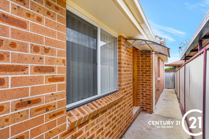 Photo - 66a Cherokee Avenue, Greenfield Park NSW 2176 - Image 9