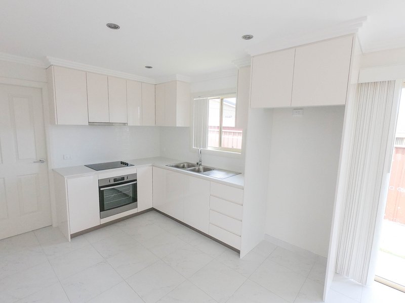 Photo - 66A Kingfisher Avenue, Bossley Park NSW 2176 - Image 4