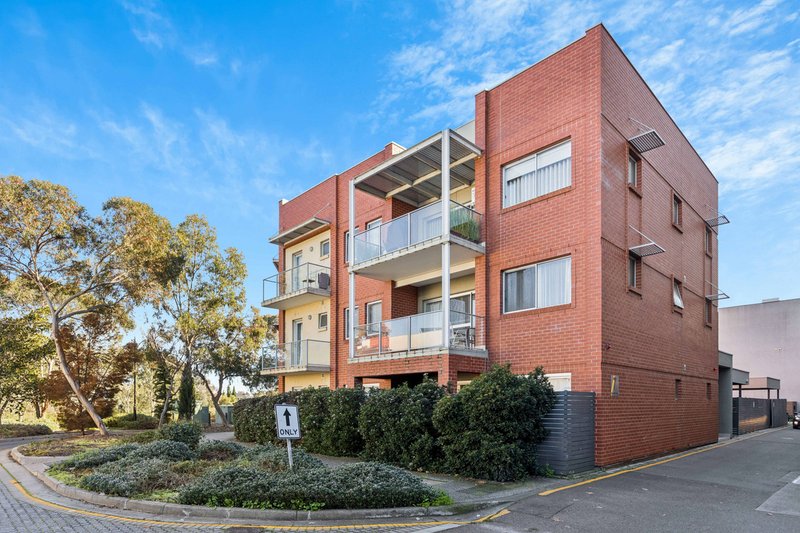 Photo - 6/7-11 Euston Walk, Mawson Lakes SA 5095 - Image 1