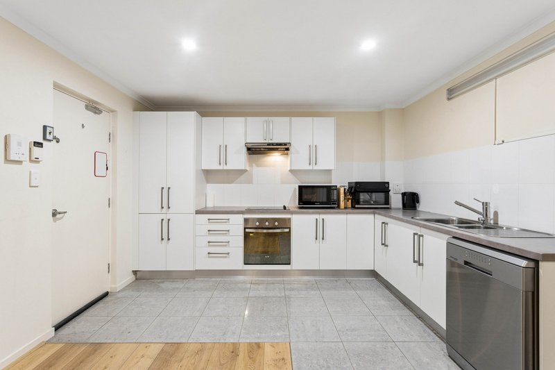 Photo - 6/7-11 Euston Walk, Mawson Lakes SA 5095 - Image 5