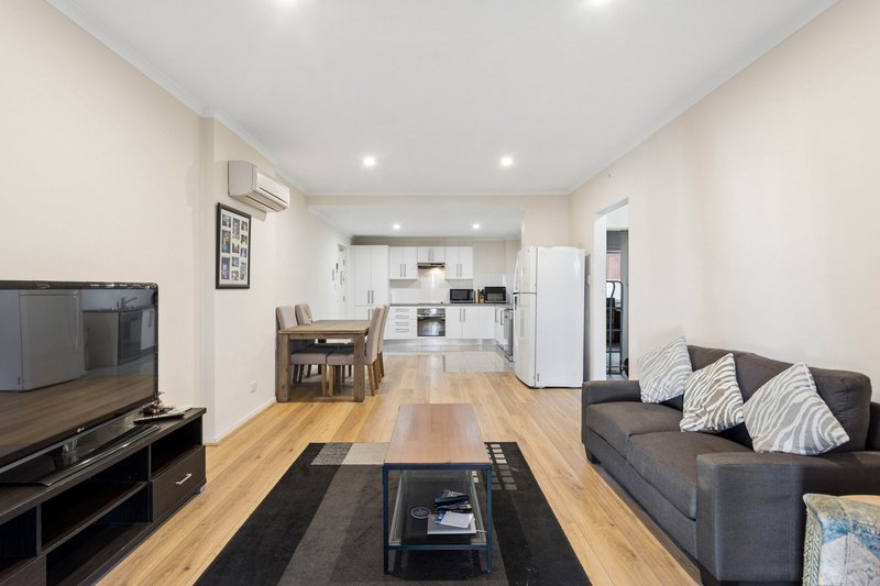 Photo - 6/7-11 Euston Walk, Mawson Lakes SA 5095 - Image 8