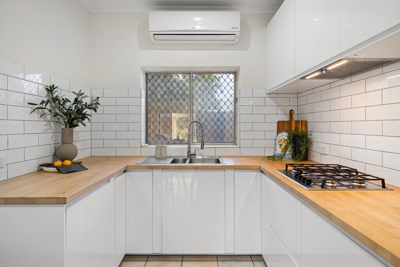 Photo - 6/7-11 Findon Road, Woodville South SA 5011 - Image 4