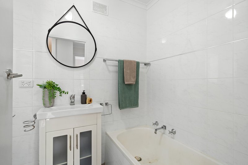 Photo - 6/7-11 Findon Road, Woodville South SA 5011 - Image 7