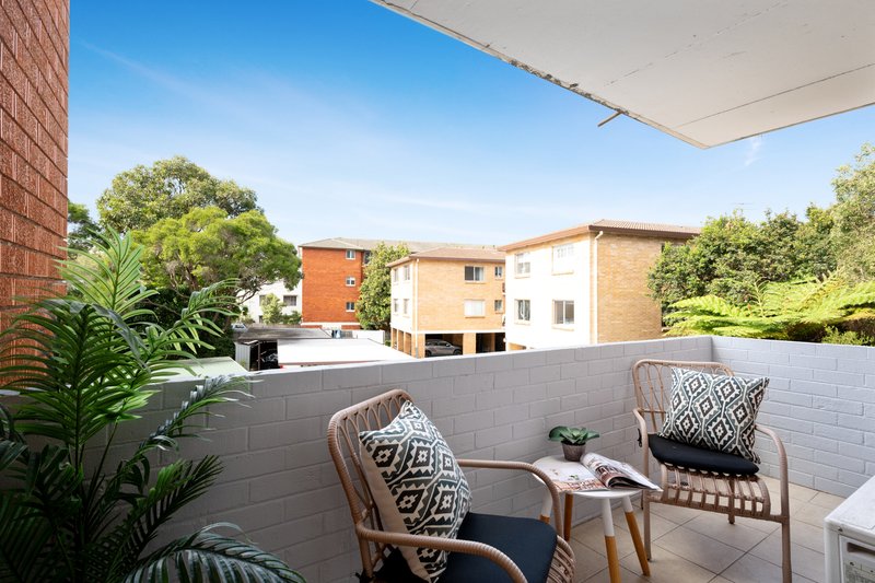 Photo - 6/7-9 Clarence Avenue, Dee Why NSW 2099 - Image 5