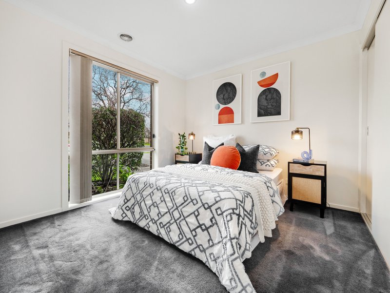 Photo - 6/7-9 Elizabeth Street, Cranbourne North VIC 3977 - Image 10