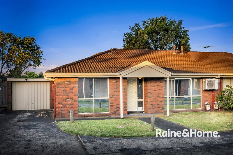 Photo - 6/7-9 Tucker Street, Cranbourne VIC 3977 - Image 2