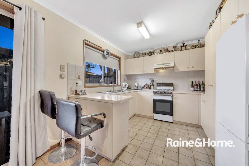 Photo - 6/7-9 Tucker Street, Cranbourne VIC 3977 - Image 6