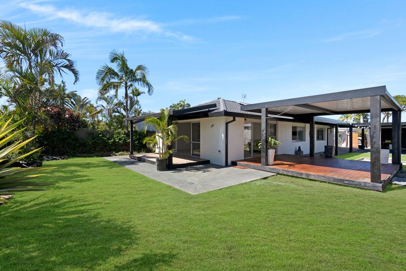 Photo - 67 Allawah Street, Sorrento QLD 4217 - Image 6