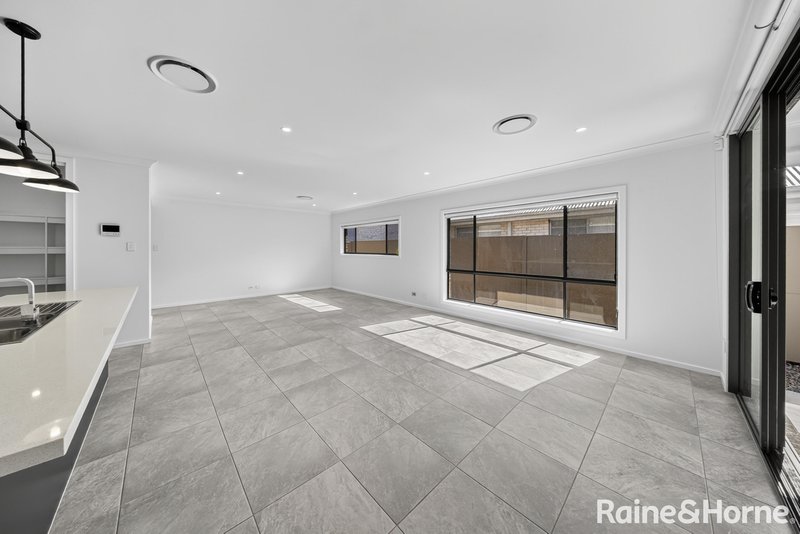 Photo - 67 Arnott Loop, North Rothbury NSW 2335 - Image 6