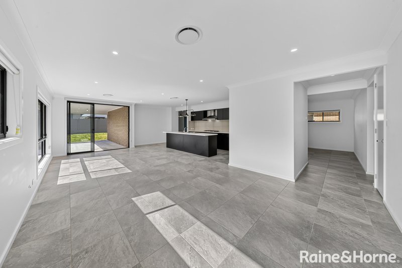 Photo - 67 Arnott Loop, North Rothbury NSW 2335 - Image 7