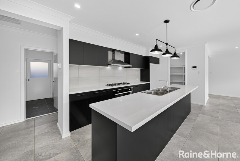 Photo - 67 Arnott Loop, North Rothbury NSW 2335 - Image 8