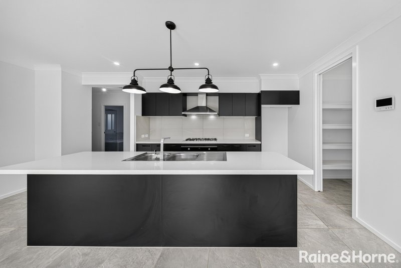 Photo - 67 Arnott Loop, North Rothbury NSW 2335 - Image 9