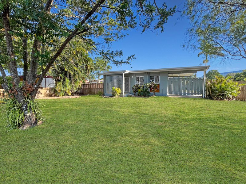 Photo - 67 Birch Street, Manunda QLD 4870 - Image 2