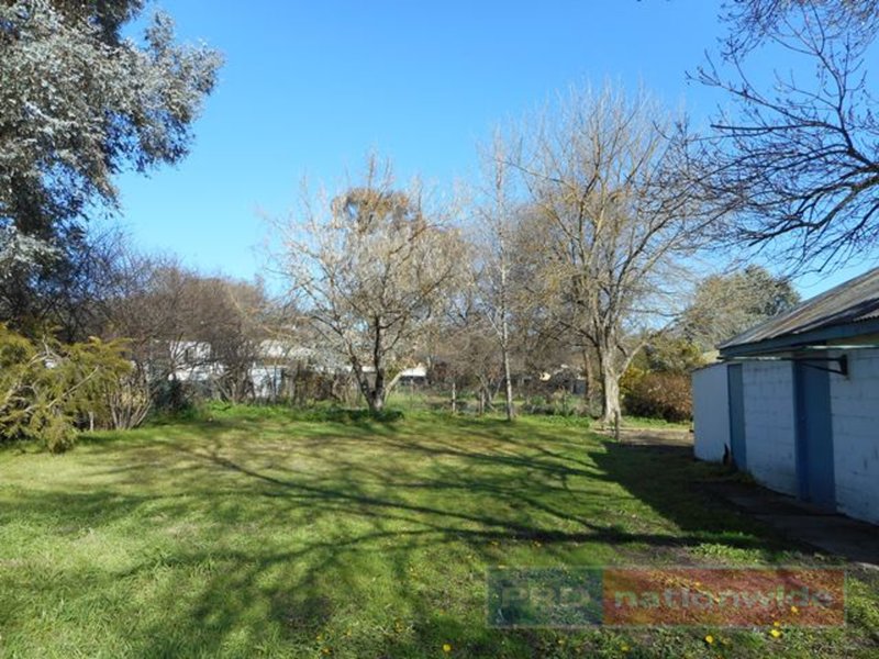 Photo - 67 Blowering Road, Tumut NSW 2720 - Image 6