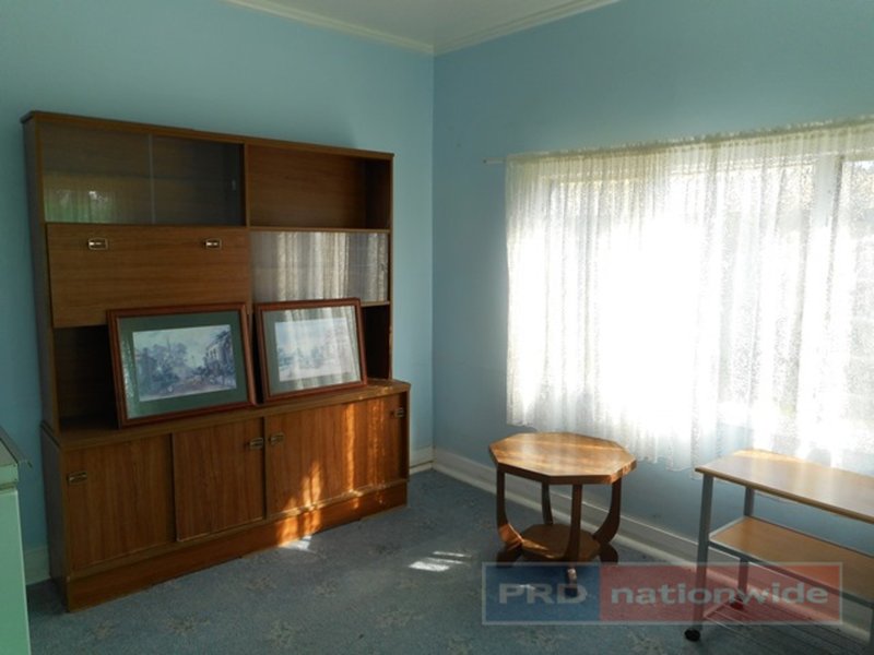 Photo - 67 Blowering Road, Tumut NSW 2720 - Image 10