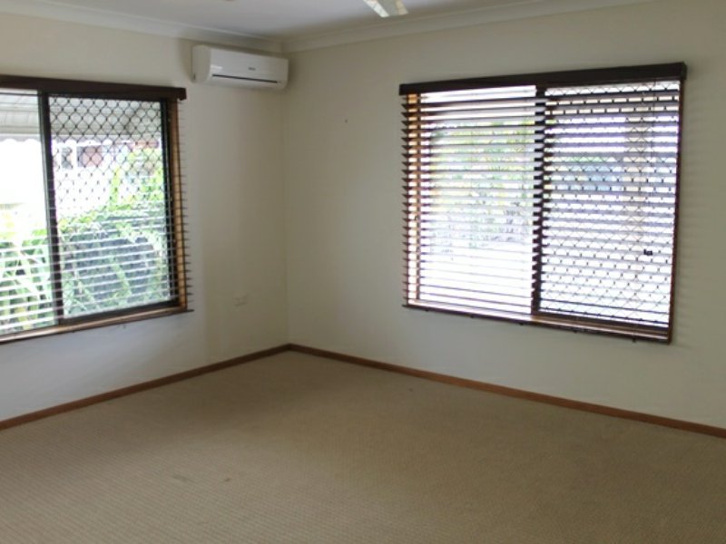 Photo - 67 Booth Avenue, Tannum Sands QLD 4680 - Image 7