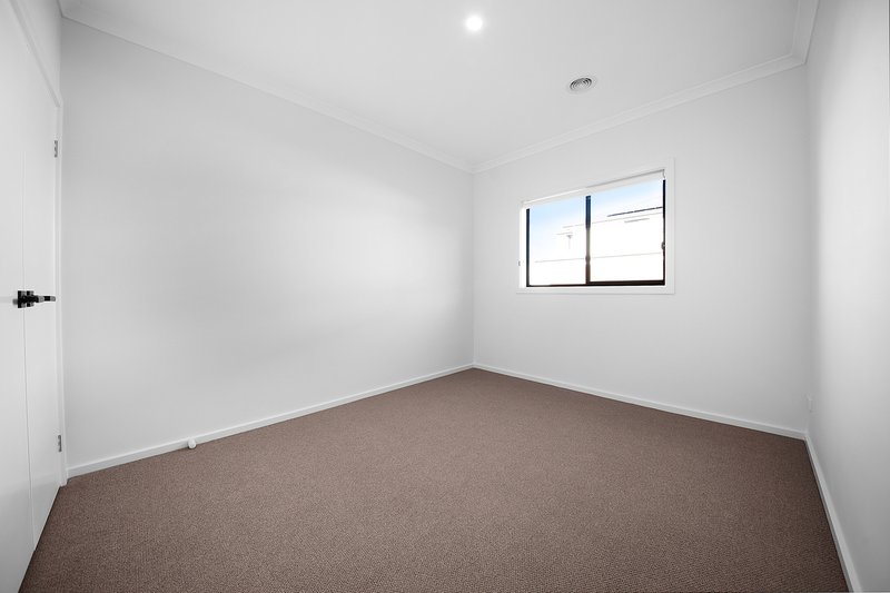 Photo - 67 Bray Street, Deanside VIC 3336 - Image 8