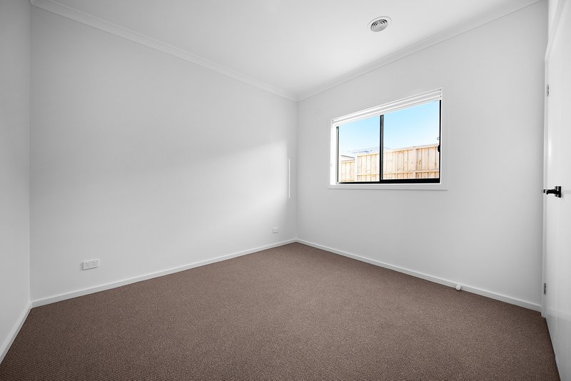 Photo - 67 Bray Street, Deanside VIC 3336 - Image 10