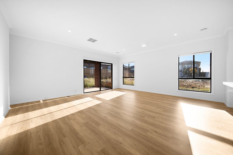 Photo - 67 Bray Street, Deanside VIC 3336 - Image 16