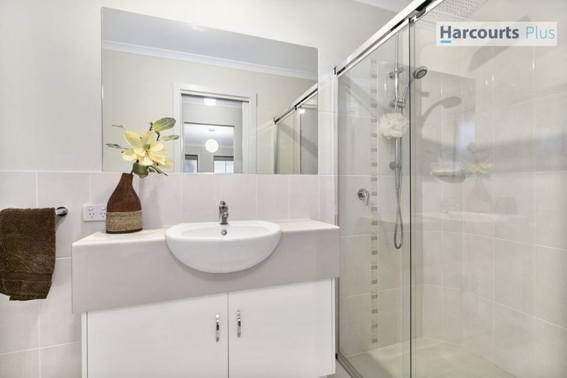 Photo - 67 Brooklyn Drive, Hallett Cove SA 5158 - Image 13