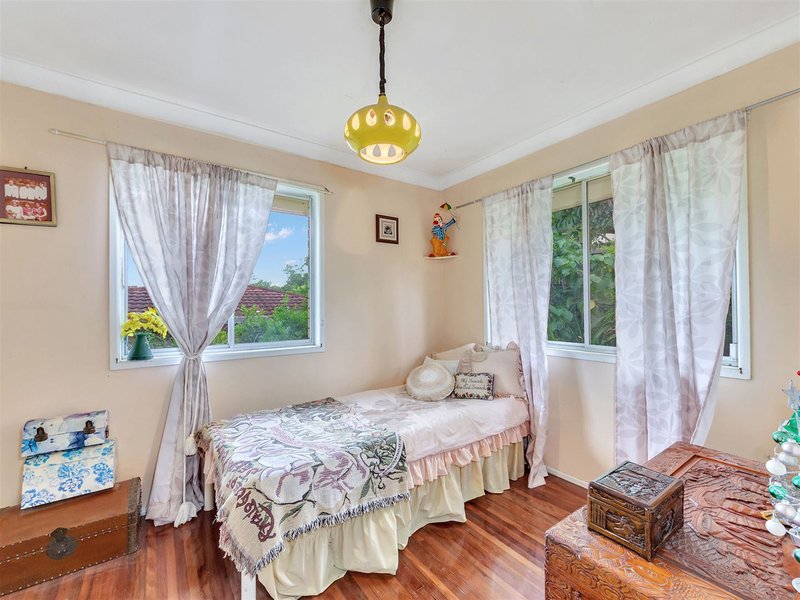 Photo - 67 Bunya Park Drive, Eatons Hill QLD 4037 - Image 8