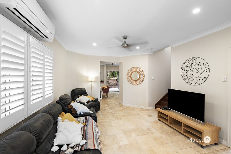 Photo - 67 Camelia Street, Cannon Hill QLD 4170 - Image 4