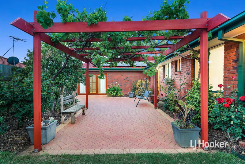 Photo - 67 Canonbury Circle, Seabrook VIC 3028 - Image 16