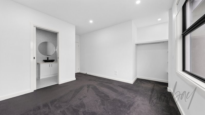 Photo - 6/7 Carat Street, Greenvale VIC 3059 - Image 7