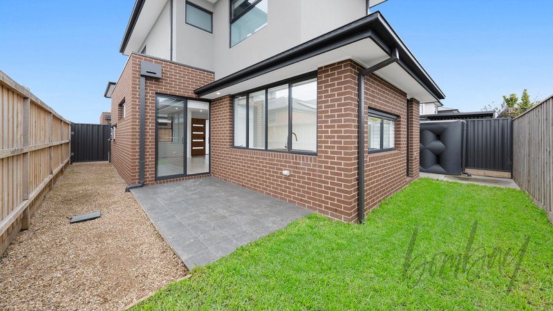 Photo - 6/7 Carat Street, Greenvale VIC 3059 - Image 14