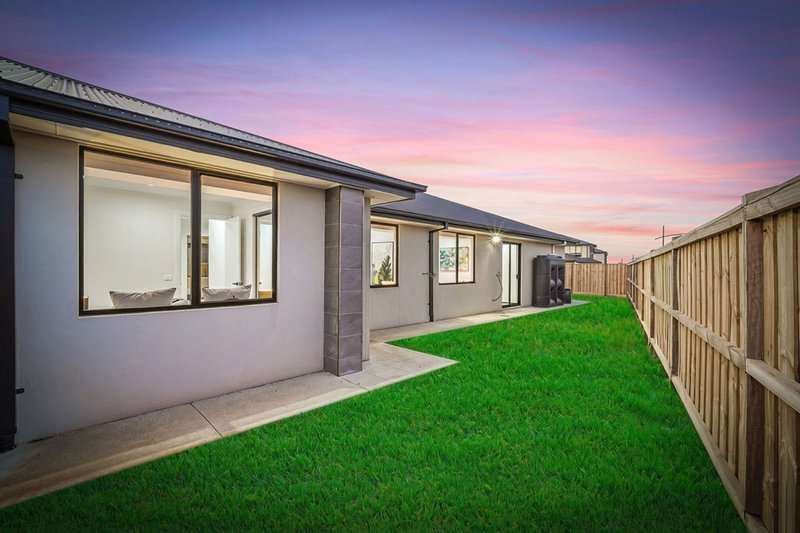Photo - 67 Castello Drive, Deanside VIC 3336 - Image 26