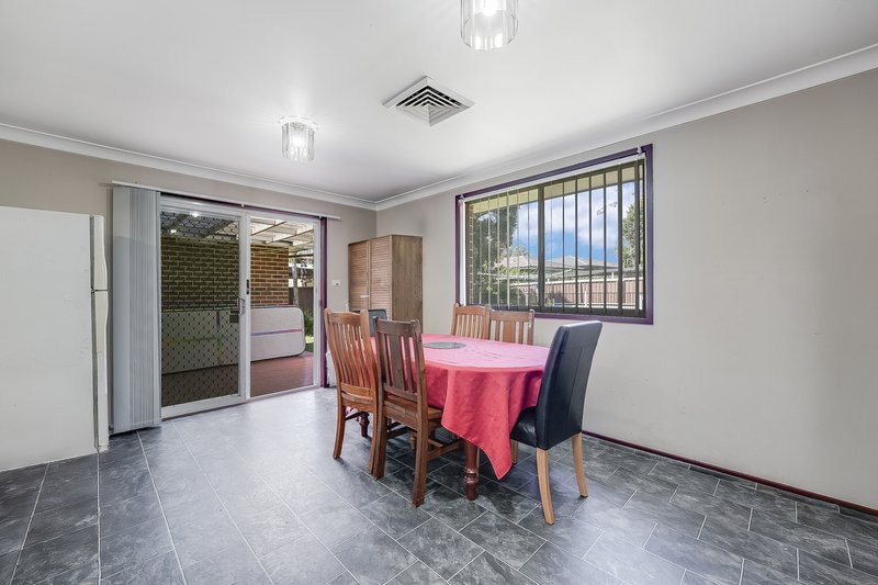 Photo - 67 Clifford Crescent, Ingleburn NSW 2565 - Image 6