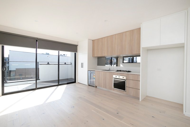 Photo - 67 Cole Street, Braybrook VIC 3019 - Image 2