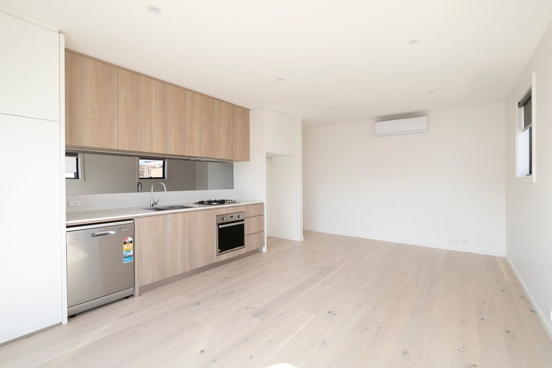 Photo - 67 Cole Street, Braybrook VIC 3019 - Image 3