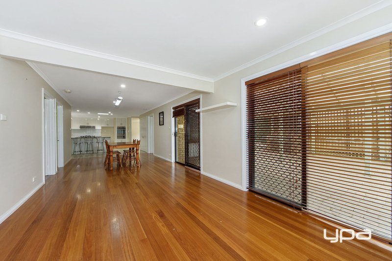 Photo - 67 Concord Circuit, Albanvale VIC 3021 - Image 10