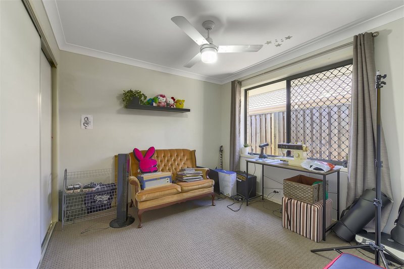 Photo - 67 Diamantina Crescent, Fitzgibbon QLD 4018 - Image 9