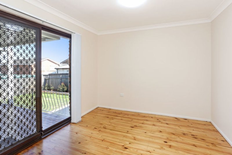 Photo - 67 Ettalong Road, Greystanes NSW 2145 - Image 5