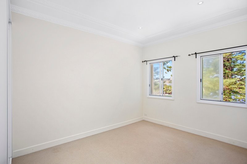 Photo - 6/7 Fairlight Crescent, Fairlight NSW 2094 - Image 3