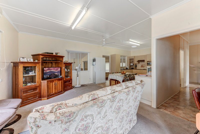 Photo - 67 Faldt Street, Norville QLD 4670 - Image 6