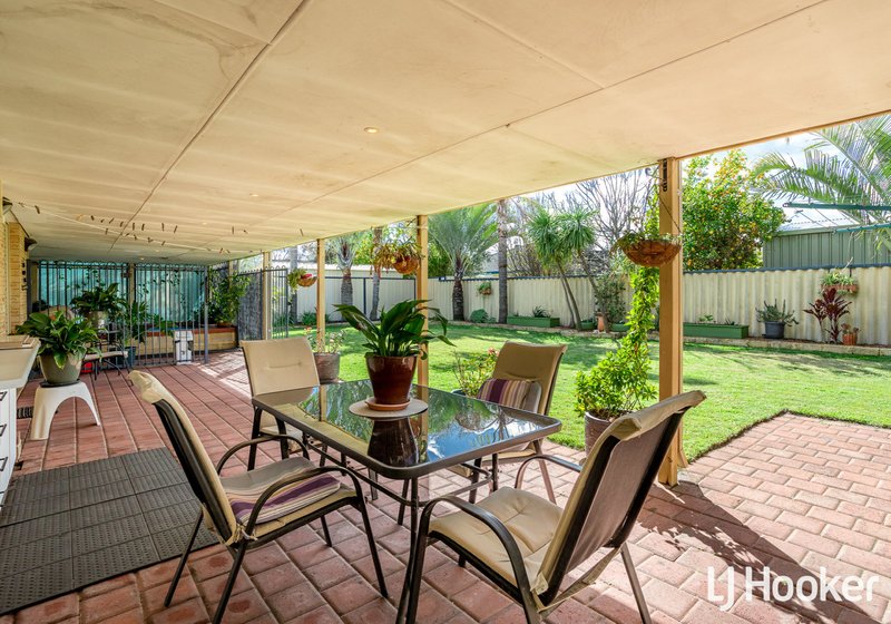 Photo - 67 Forest Lakes Drive, Thornlie WA 6108 - Image 20