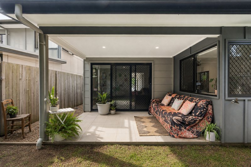 Photo - 6/7 Franco Place, Bridgeman Downs QLD 4035 - Image 2