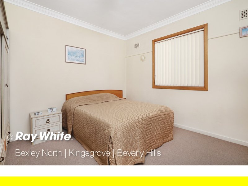 Photo - 67 Glamis Street, Kingsgrove NSW 2208 - Image 5