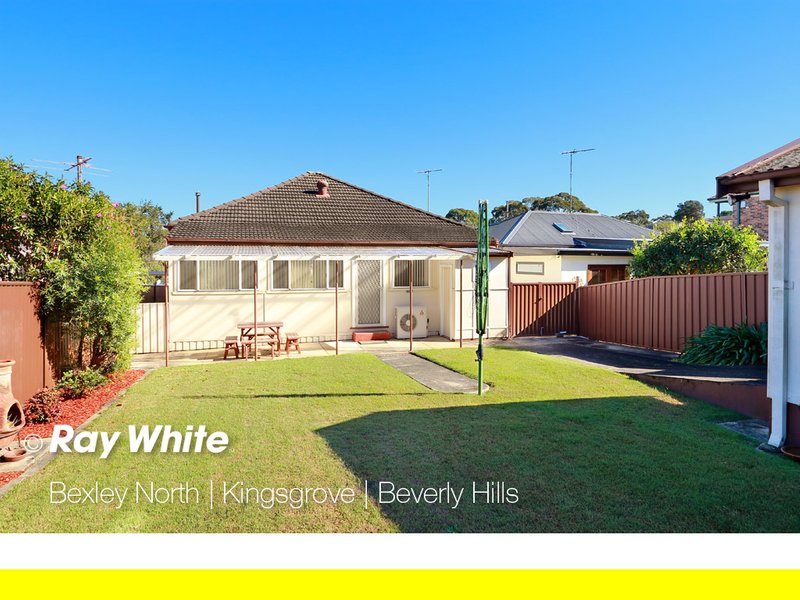 Photo - 67 Glamis Street, Kingsgrove NSW 2208 - Image 7