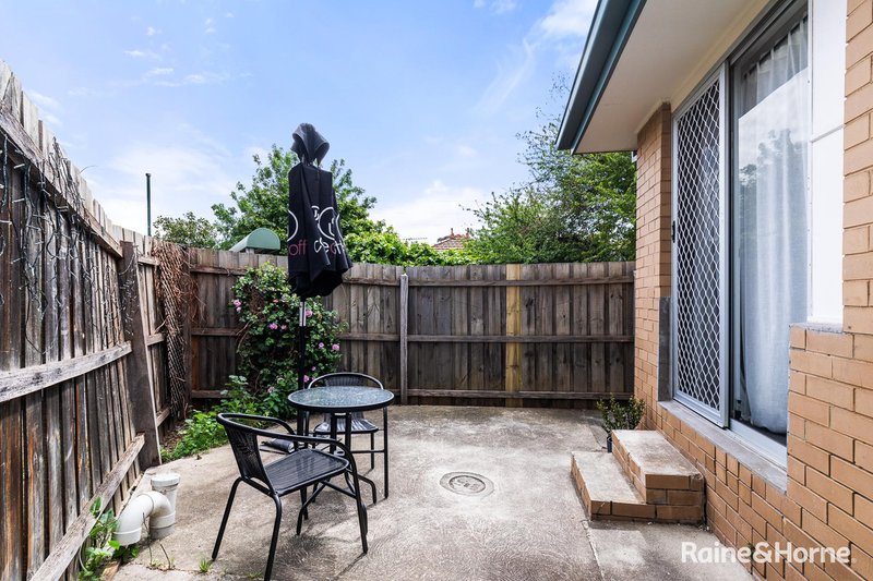 Photo - 6/7 Gordon Street, Brunswick West VIC 3055 - Image 7