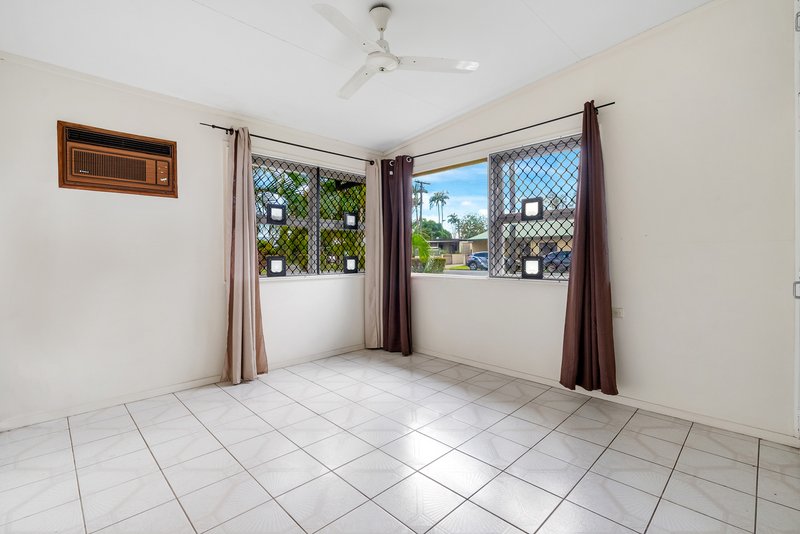 Photo - 67 Hannam Street, Westcourt QLD 4870 - Image 8