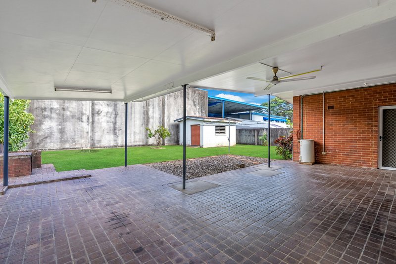 Photo - 67 Hannam Street, Westcourt QLD 4870 - Image 14